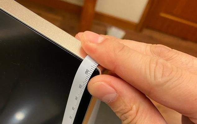 用iPhone测距仪，轻松实现精确测量！（使用iPhone内置测距仪应用，简单高效完成各种测量任务）