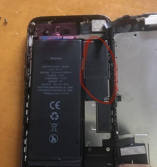 为何苹果手机发烫严重？（探究苹果手机发烫的原因及解决方案）