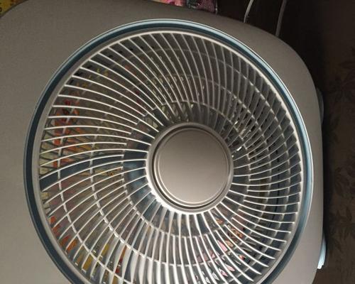 减少电风扇噪音的技巧（舒适静谧生活）