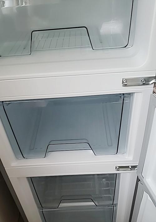 冰箱漏水问题的修复方法（了解）