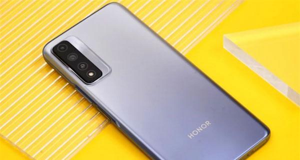 华为荣耀30Pro+（出色性能、卓越拍摄）