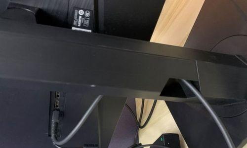 解决显示器一小点黑边的方法（消除显示器边缘的黑边）