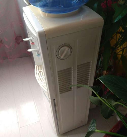 解决饮水机热水管出水慢的方法（如何快速排除饮水机热水管堵塞问题）