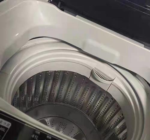 电子洗衣机清洗方法（轻松保养你的洗衣好帮手）