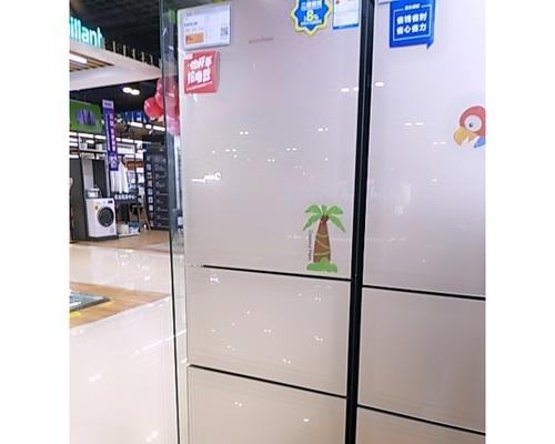 冰箱下面玻璃破了怎么修（快速解决冰箱下面玻璃破损问题）