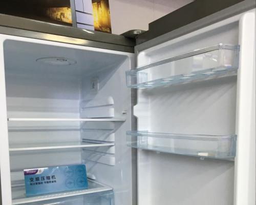 解决冰柜冷藏臭味问题的有效方法（如何去除冰柜内的异味）