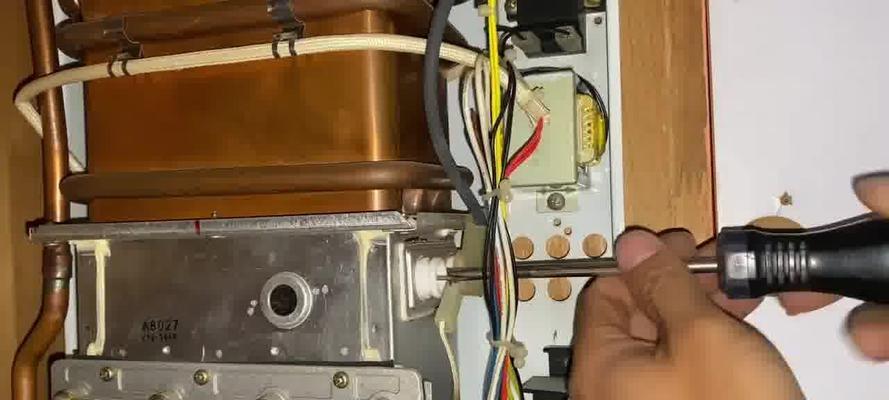 万和热水器E2故障代码原因分析与维修方法详解（解决万和热水器E2故障代码的有效方法）