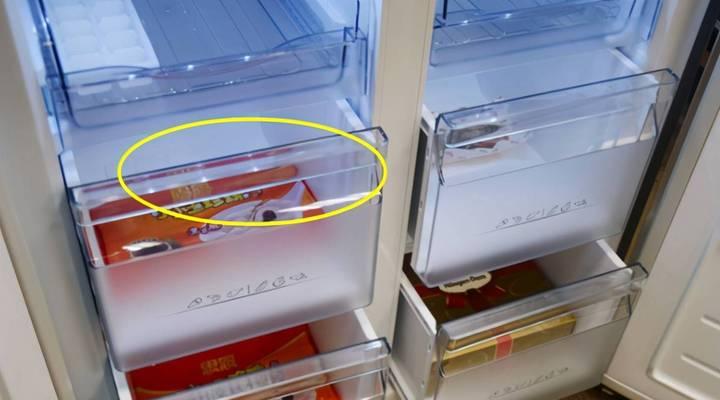 冰箱水孔堵塞的解决方法（保持冰箱水孔通畅）