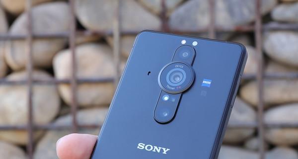 索尼Xperia5IV的强大表现与令人惊艳的功能（探索Xperia5IV的创新特点）