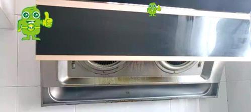 如何正确打开清洗油烟机（掌握清洗油烟机的正确方法）
