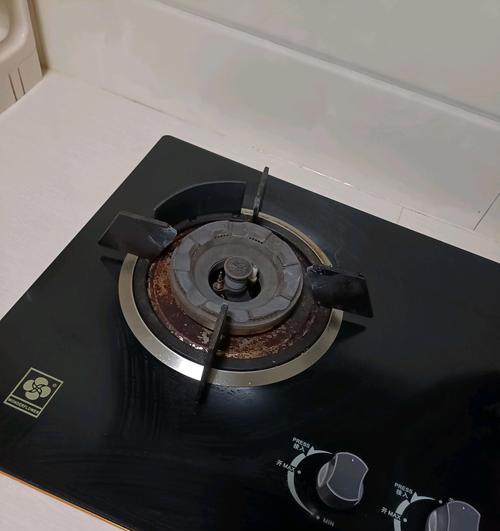 如何正确清洗卡尼尔油烟机（让你的厨房恢复清新的味道）