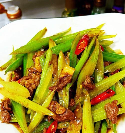 清洗油烟机，让炒牛肉丝更健康（打造清新厨房环境）