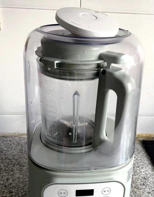 探讨豆浆机为何不能完全打碎豆子的原因（解析豆浆机打碎豆子的关键因素及解决方法）