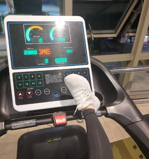为什么跑步机会导致脸红（探究跑步机运动引起脸红的原因及解决方法）