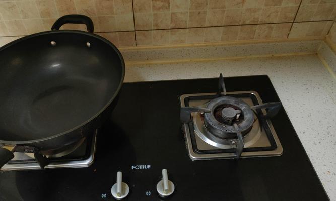 燃气灶烧坏了怎样修理（解决燃气灶故障的实用指南）