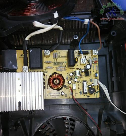电磁炉底板坏了怎么办？电磁炉底板维修方法是什么？