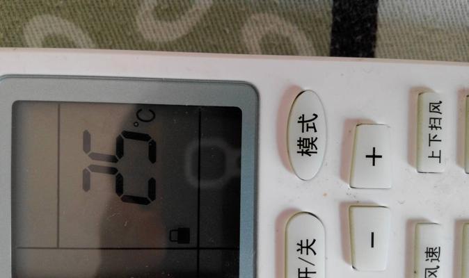 格力中央空调三灯闪烁怎么办？三灯闪烁原因是什么？