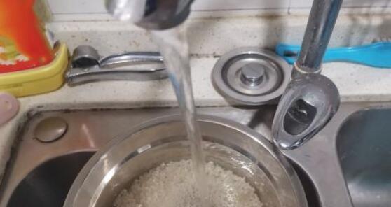 电饭煲煮饭水没了怎么办？电饭煲水没了解决方法是什么？