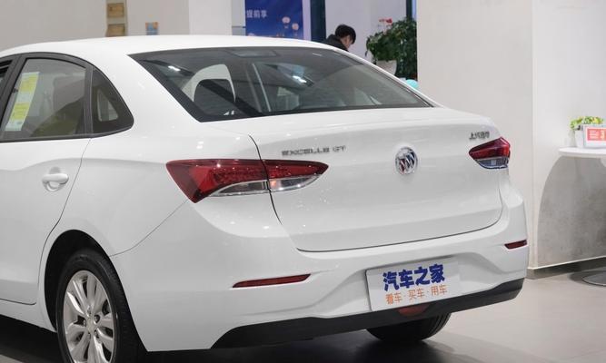 别克英朗最新报价是多少？实拍图片展示哪些新特性？