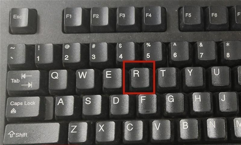 黑屏无法启动时如何强制重装Windows 7系统？