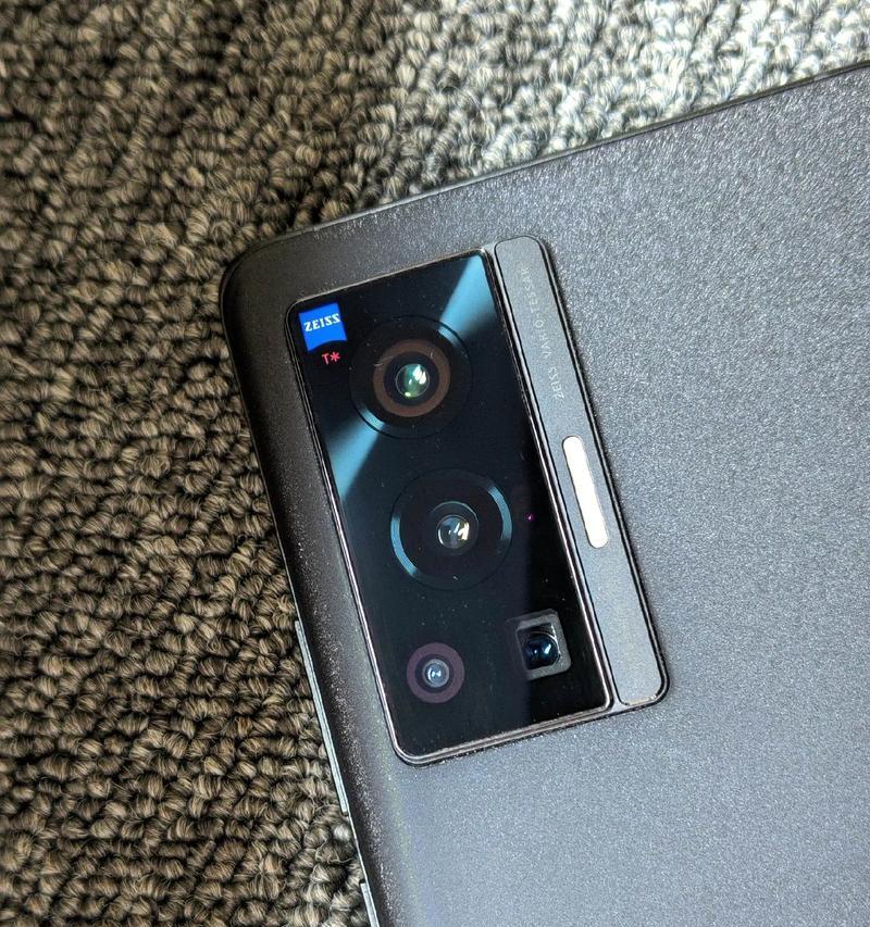 vivo x70配置参数有哪些？详细规格和功能特点是什么？