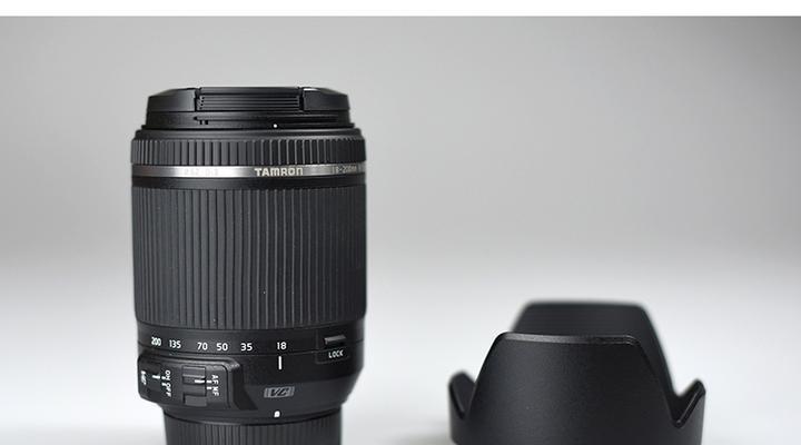 腾龙18-200mm镜头轻巧便携吗？如何选购适合的腾龙镜头？
