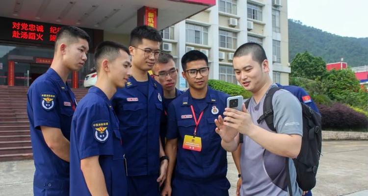 如何快速擦亮镜头？两个简单方法轻松搞定！