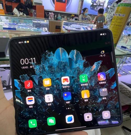 2023年新折叠手机有哪些特点？购买时需要注意什么？