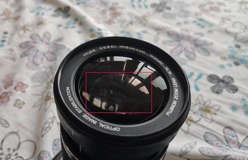 单反相机镜头内部灰尘清理需要多少钱？