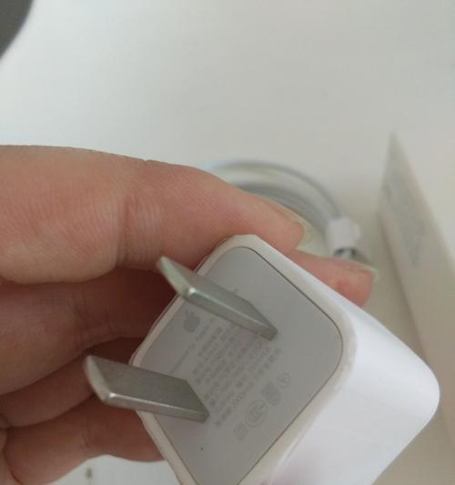苹果电脑老式充电器如何识别？图片详解能提供哪些信息？