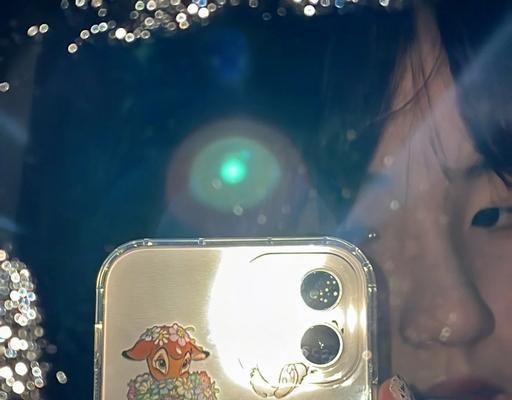 闪光灯对镜拍摄如何避免露脸？视频教程能提供哪些技巧？