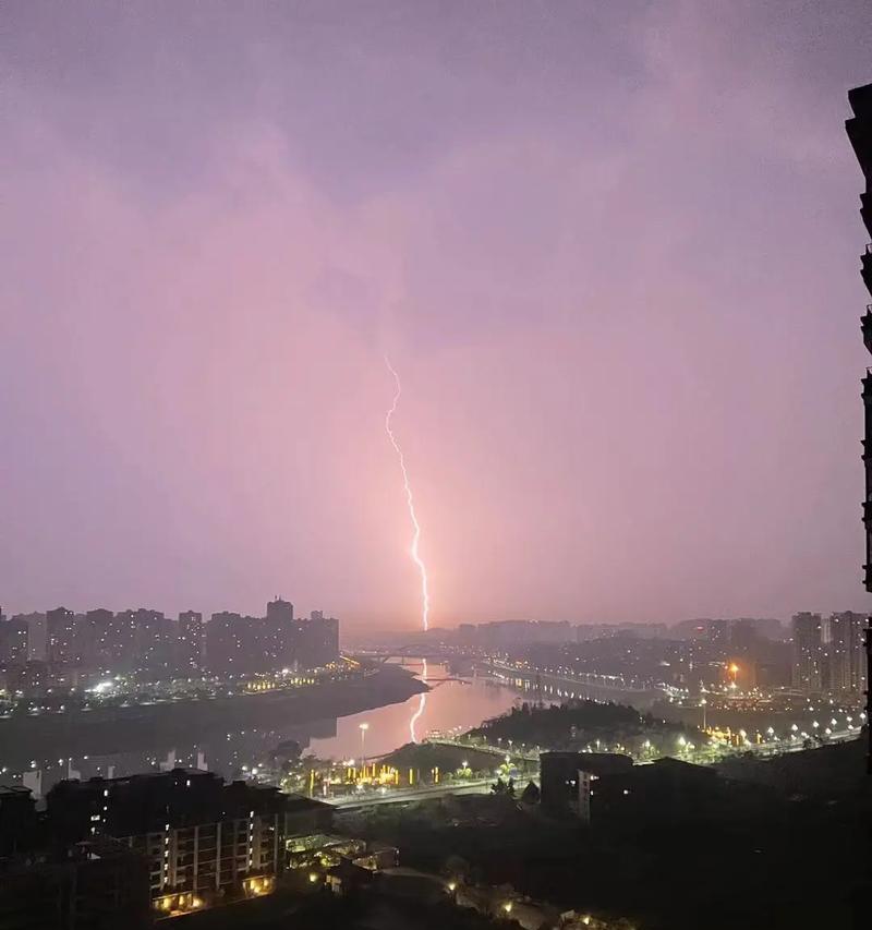 手机拍摄闪电后照片出现闪烁是怎么回事？如何解决？
