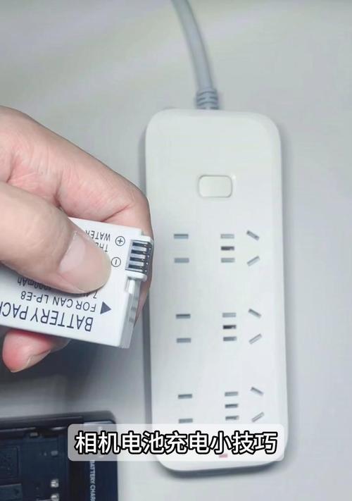 插电池的相机如何与手机配合使用？使用过程中需要注意什么？