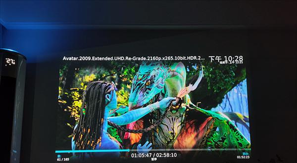 过年时投影仪播放的电影是什么？如何找到？