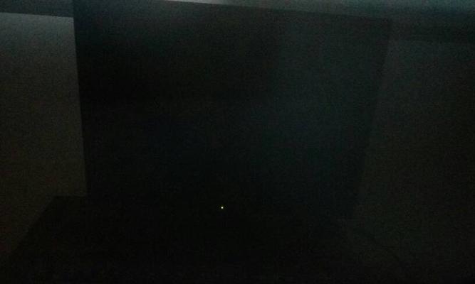 电脑装上制冷片后黑屏是什么原因？
