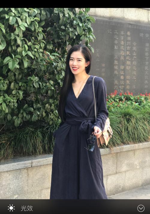 手机自拍时如何实现边放音乐边拍照？