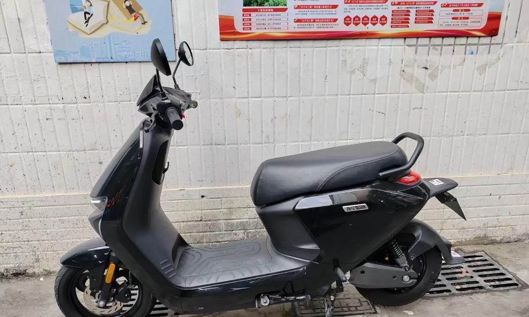 n80c充电器外观特征是什么？
