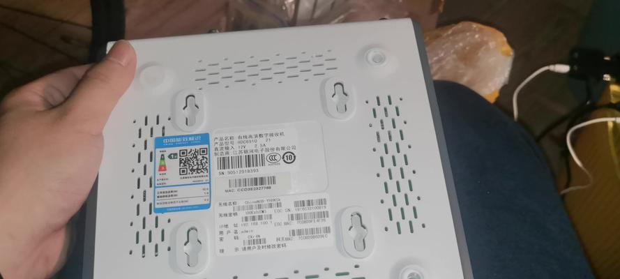 有线机顶盒接口字母各代表什么？如何正确连接设备？
