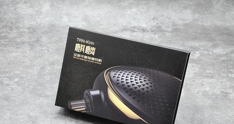 知乎用户对最强荣耀耳机的评价和推荐理由是什么？