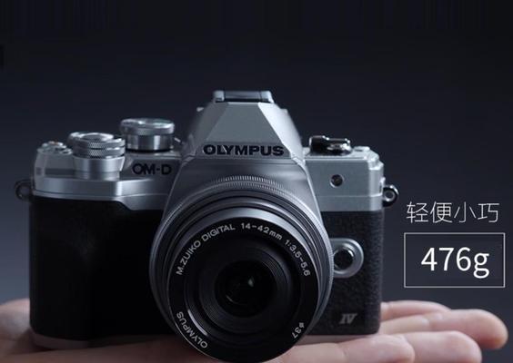 世界上第一款摄像单反相机是哪个品牌？有何特点？