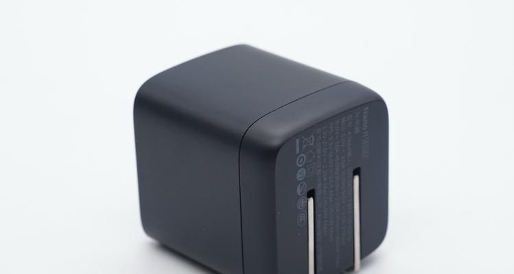 新六飞原装充电器的功率是多少瓦？选择充电器时应注意什么？