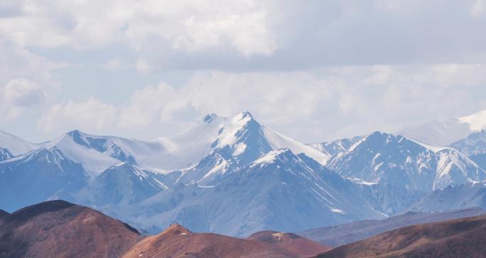 松下相机如何调整焦距拍摄雪山？有哪些技巧？