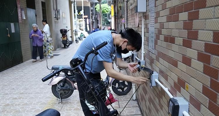 马凡智能手表充电线使用方法是什么？如何正确充电？