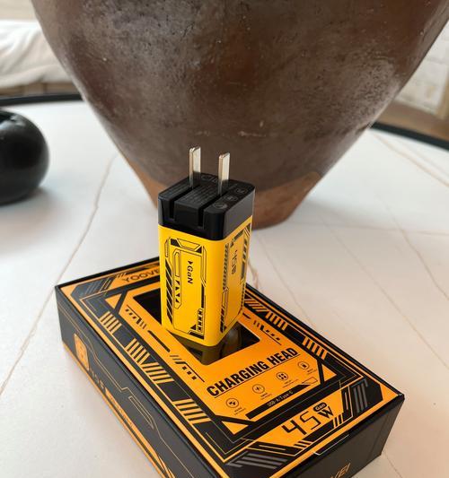 机甲手机快充充电器的正确使用方法是什么？