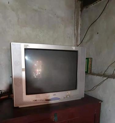 张晓宇推荐的电视机型号是什么？这款电视机有何特点？